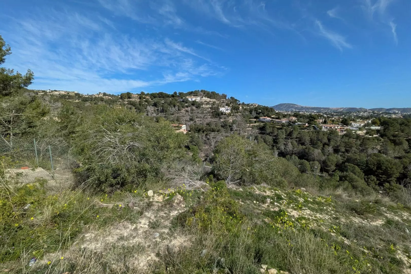 Plot In Benissa, Spain (1.056 M² Plot)