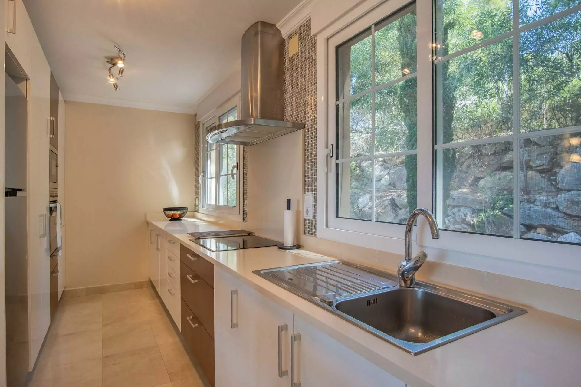 2-16-46feff 3-bedroom Apartment In Pedreguer, Spain (310 M²)