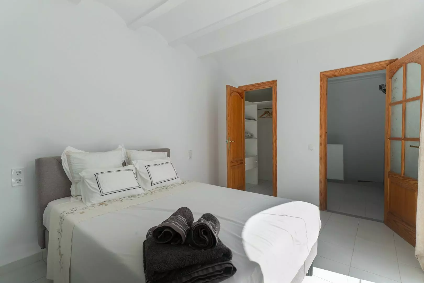 3-bedroom House In Oliva, Spain (289 M²)