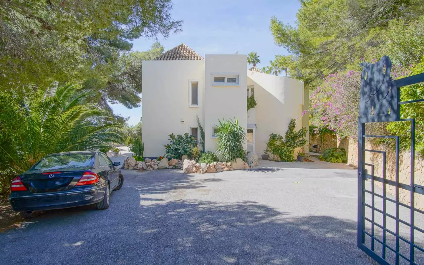 3-bedroom Villa In Altea, Spain (200 M²)