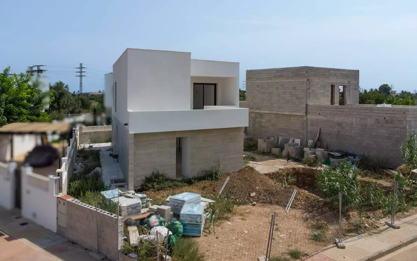 3-bedroom Villa In Els Poblets, Spain (225 M²)