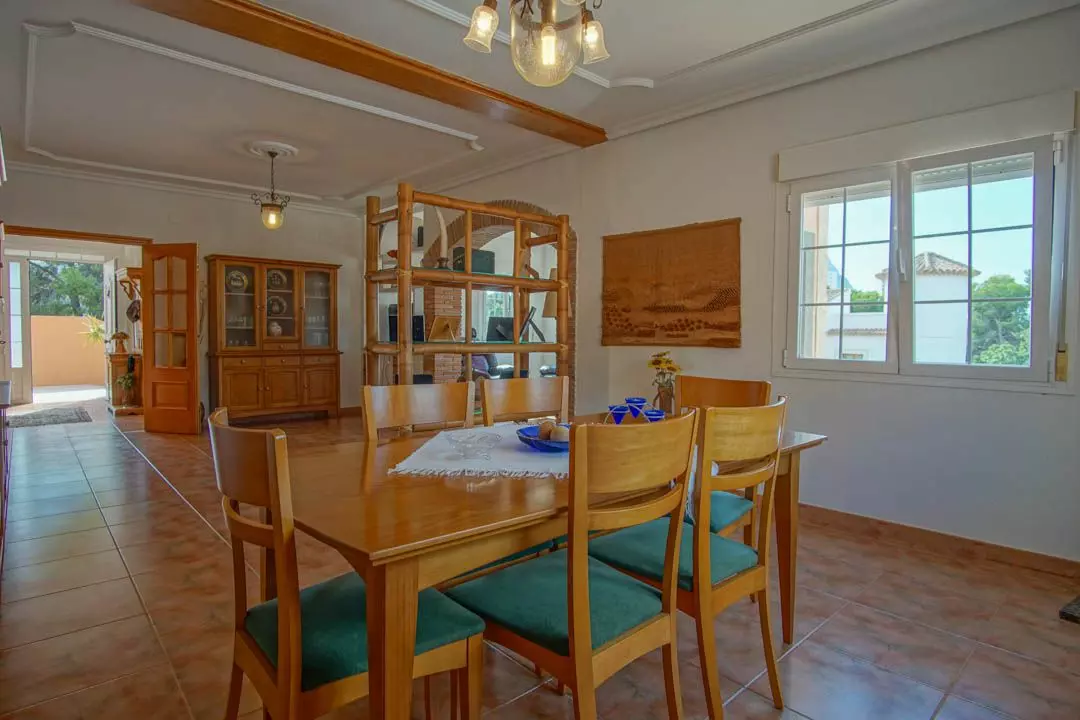 5-bedroom Villa In Calpe, Spain (345 M²)