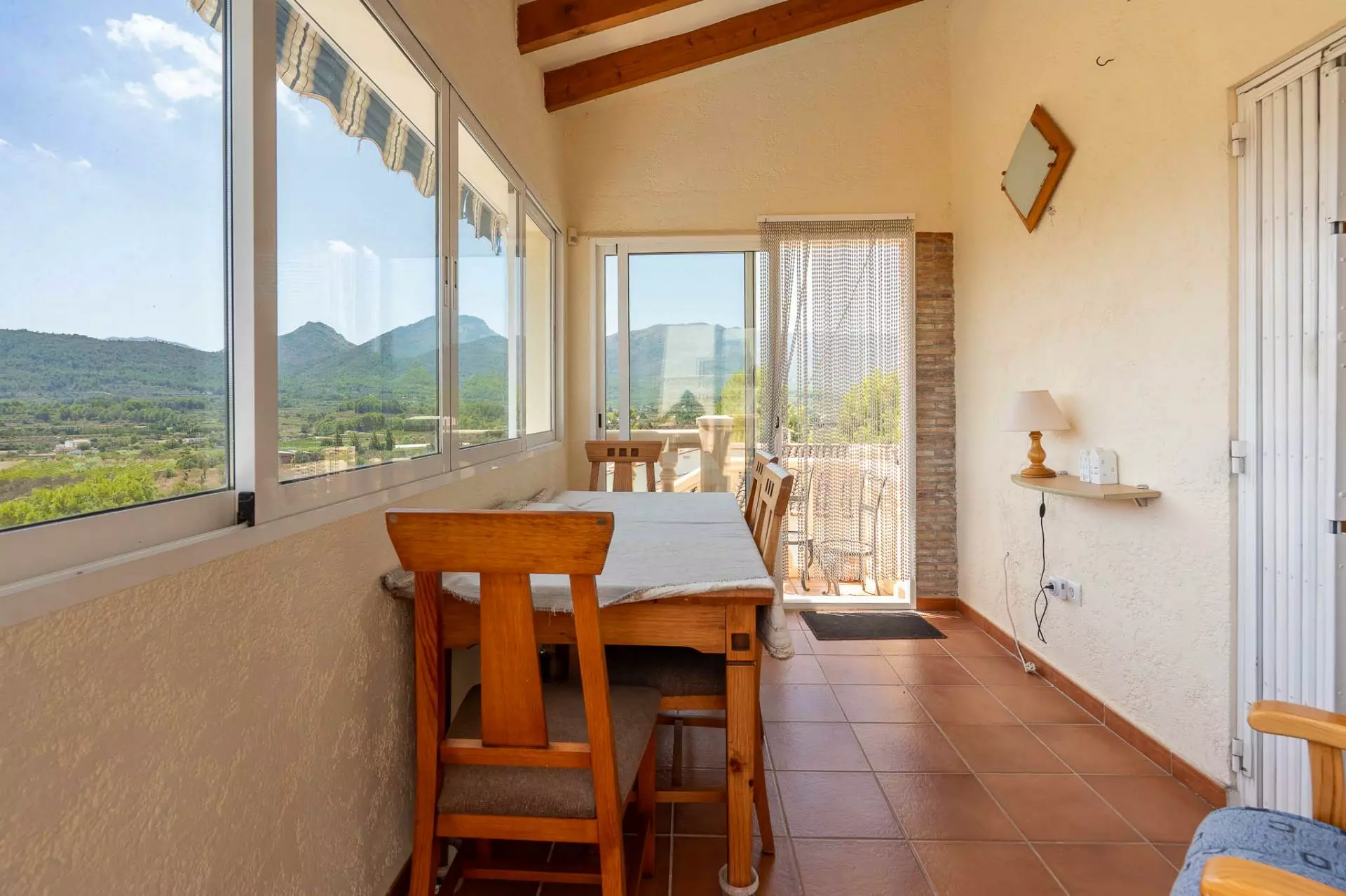 5-bedroom Villa In Jalon – Xalo, Spain (229 M²)