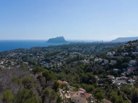 4-bedroom Villa In Moraira, Spain (606 M²)
