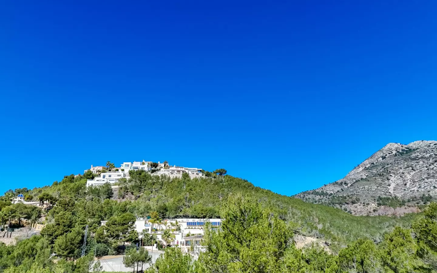 Plot In Altea, Spain (985 M² Plot)