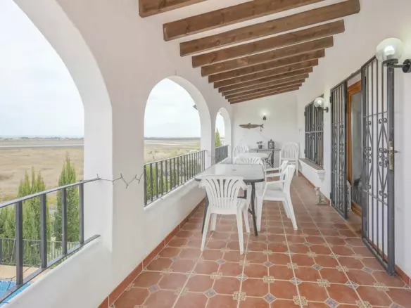 5-bedroom Villa In El Rafol D’almunia, Spain (307 M²)