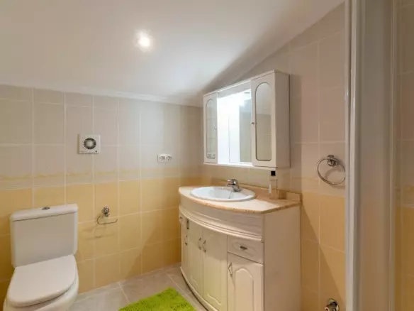 3-bedroom Villa In Jalon – Xalo, Spain (253 M²)