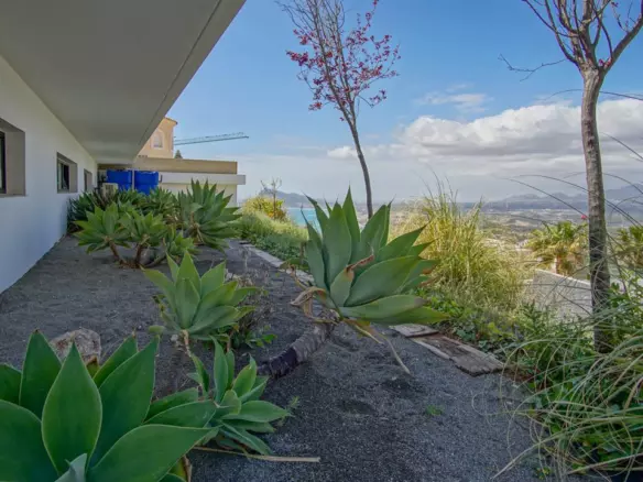6-bedroom Villa In Altea, Spain (547 M²)