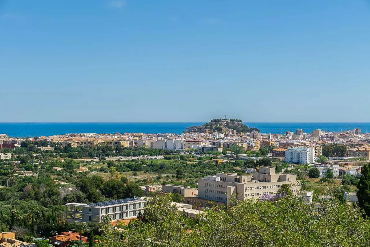 2-bedroom Apartment In Denia, Spain (88 M²)