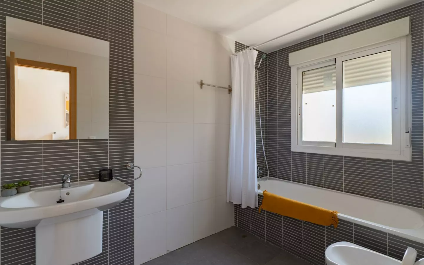 3-bedroom Villa In Calpe, Spain (120 M²)
