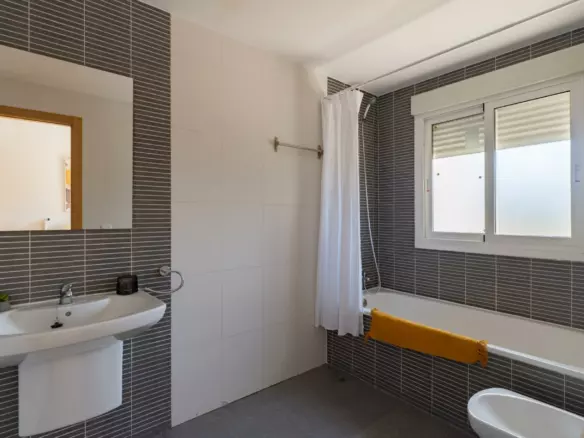 3-bedroom Villa In Calpe, Spain (120 M²)