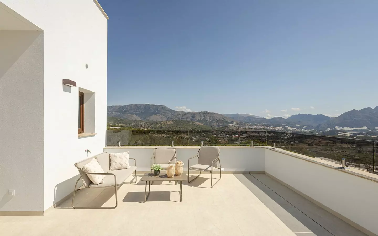 3-bedroom Villa In Polop, Spain (165 M²)