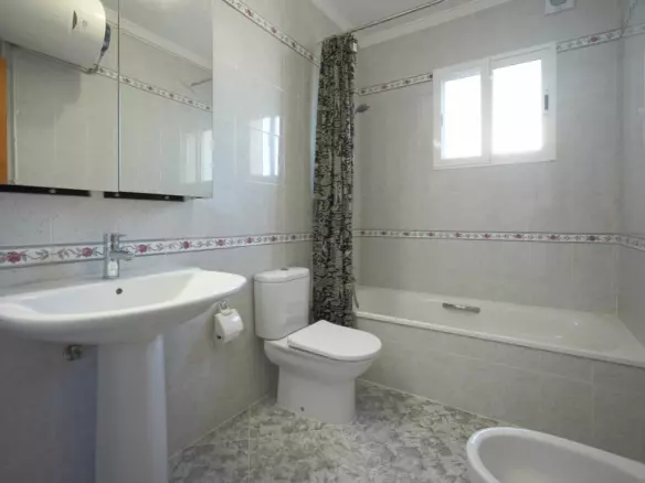 4-bedroom Villa In Calpe, Spain (264 M²)