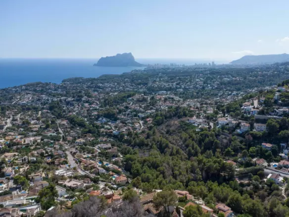 4-bedroom Villa In Moraira, Spain (606 M²)
