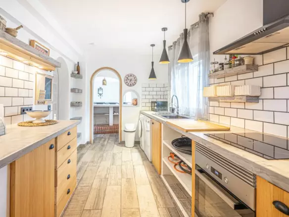 6-bedroom Villa In Calpe, Spain (350 M²)