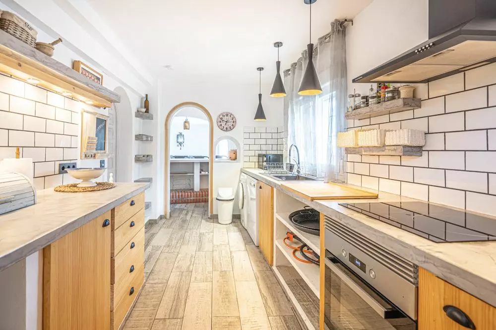 6-bedroom Villa In Calpe, Spain (350 M²)