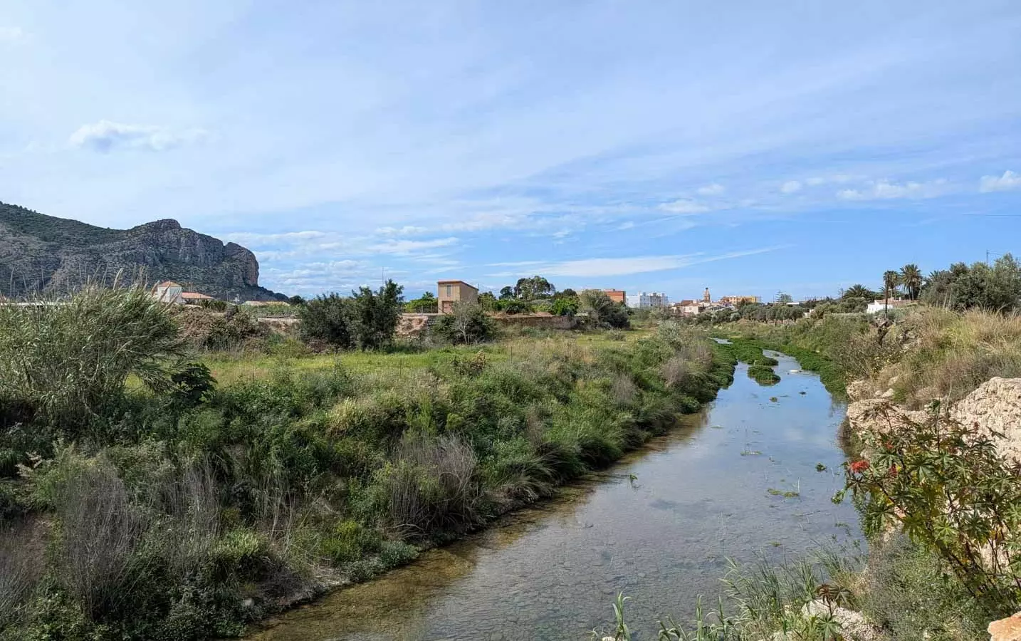 3-bedroom Villa In Els Poblets, Spain (225 M²)