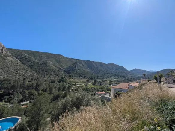 3-bedroom Villa In Pedreguer, Spain (160 M²)