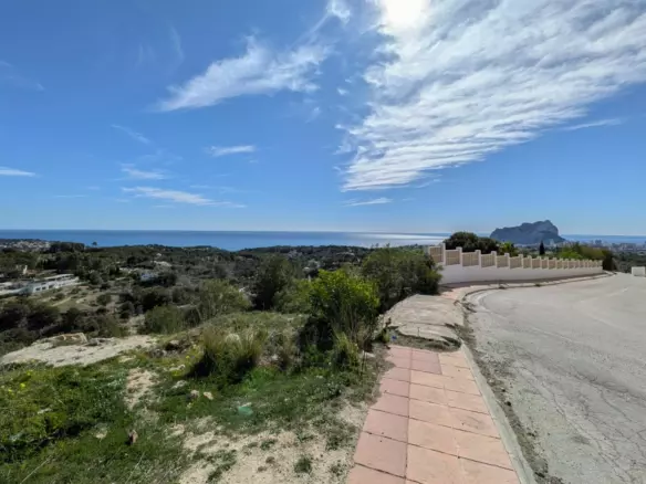 Plot In Benissa, Spain (1.056 M² Plot)