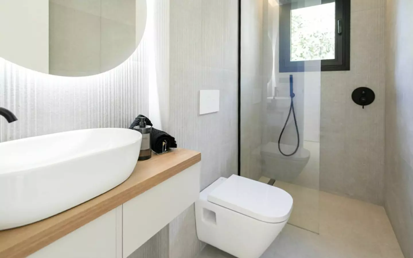 3-bedroom Villa In Polop, Spain (293 M²)