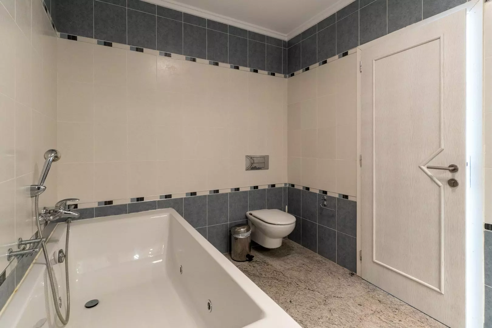 2-18-8538b4 4-bedroom Villa In Moraira, Spain (434 M²)