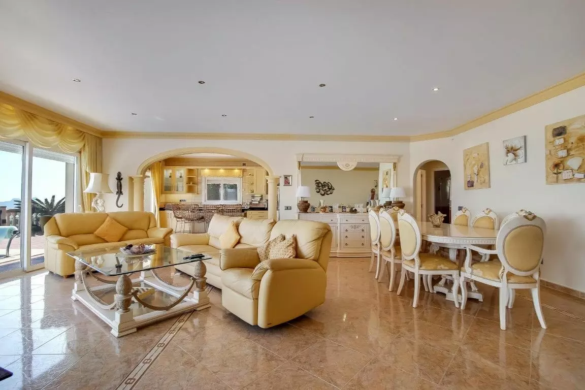 4-bedroom Villa In Benissa, Spain (370 M²)