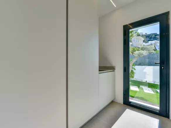 5-bedroom Villa In Altea, Spain (390 M²)