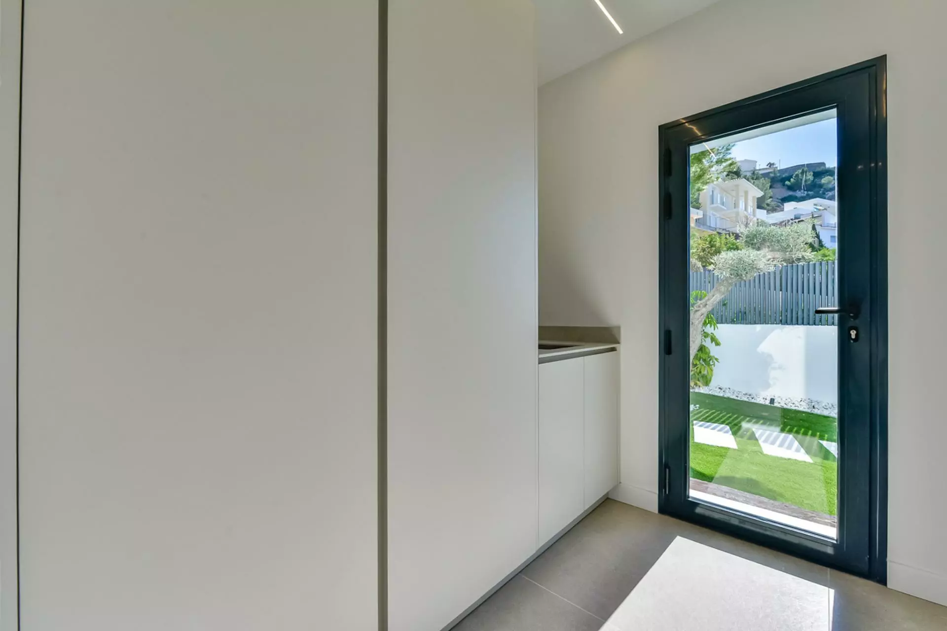 2-18-9ce842 5-bedroom Villa In Altea, Spain (390 M²)