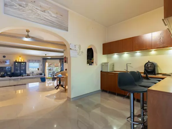 3-bedroom Villa In Calpe, Spain (529 M²)