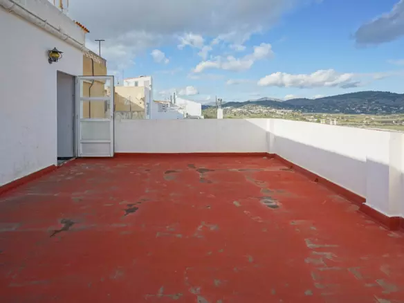 7-bedroom House In Benissa, Spain (328 M²)