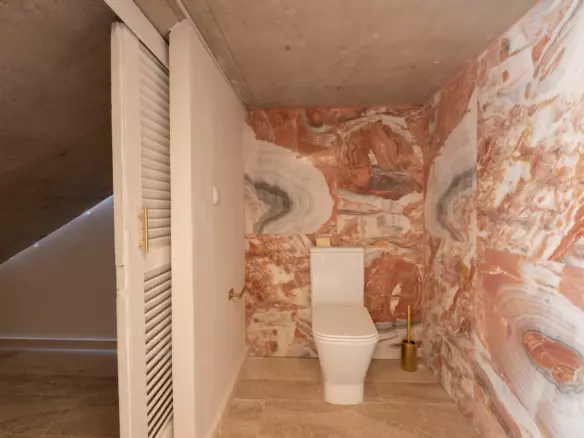 3-bedroom Commercial Unit In Benissa, Spain (301 M²)