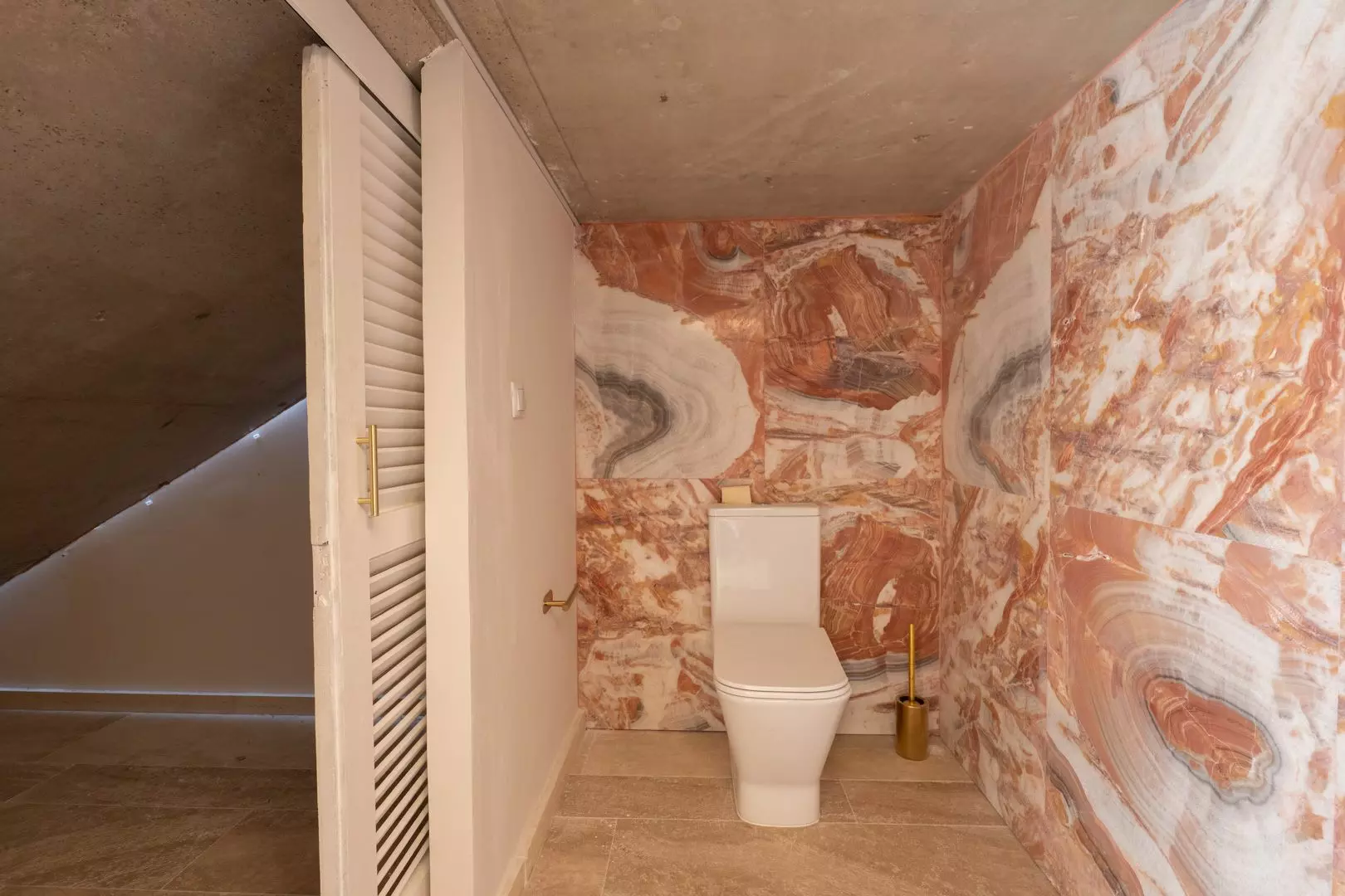 2-18-bb6b3b 3-bedroom Commercial Unit In Benissa, Spain (301 M²)