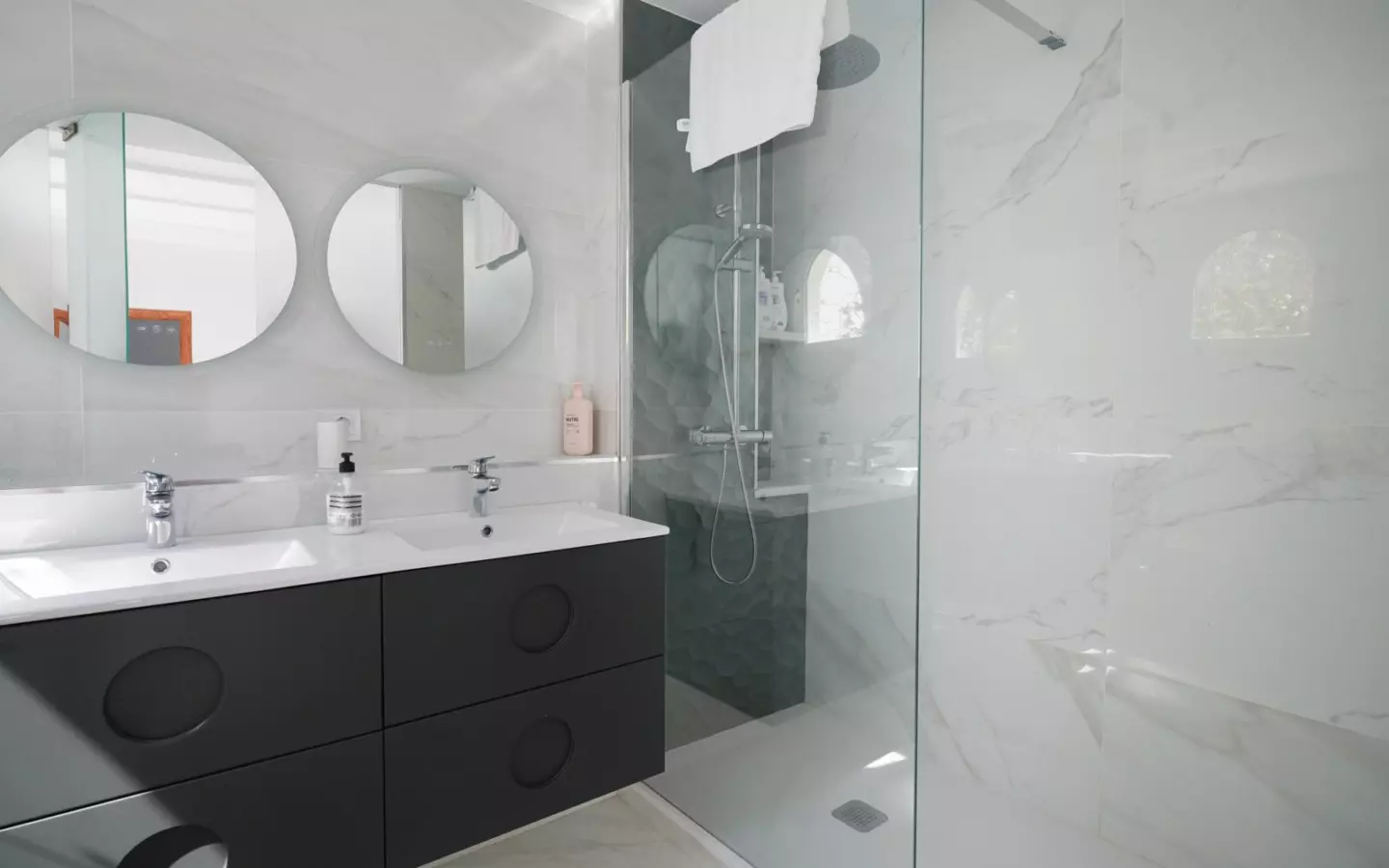 3-bedroom House In Oliva, Spain (289 M²)