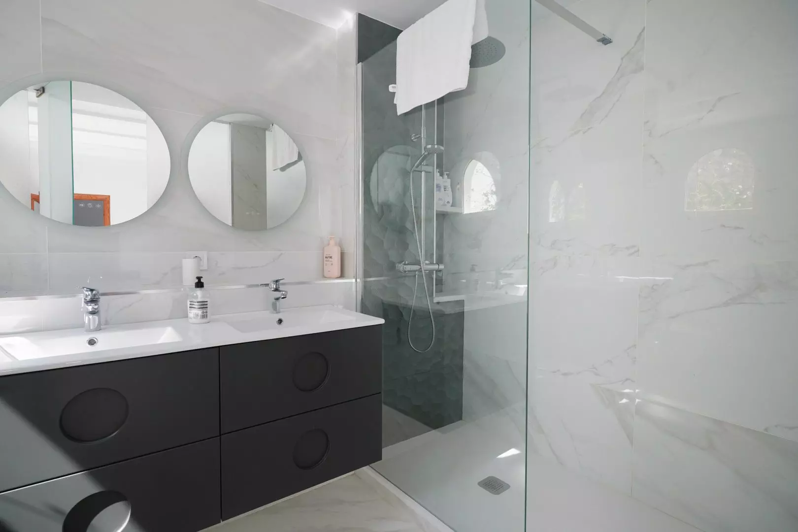 3-bedroom House In Oliva, Spain (289 M²)