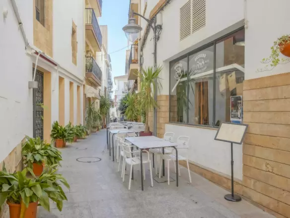 4-bedroom Villa In Jávea – Xàbia, Spain (422 M²)