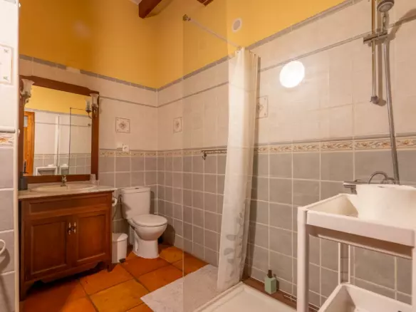 6-bedroom Commercial Unit In Sagra, Spain (426 M²)