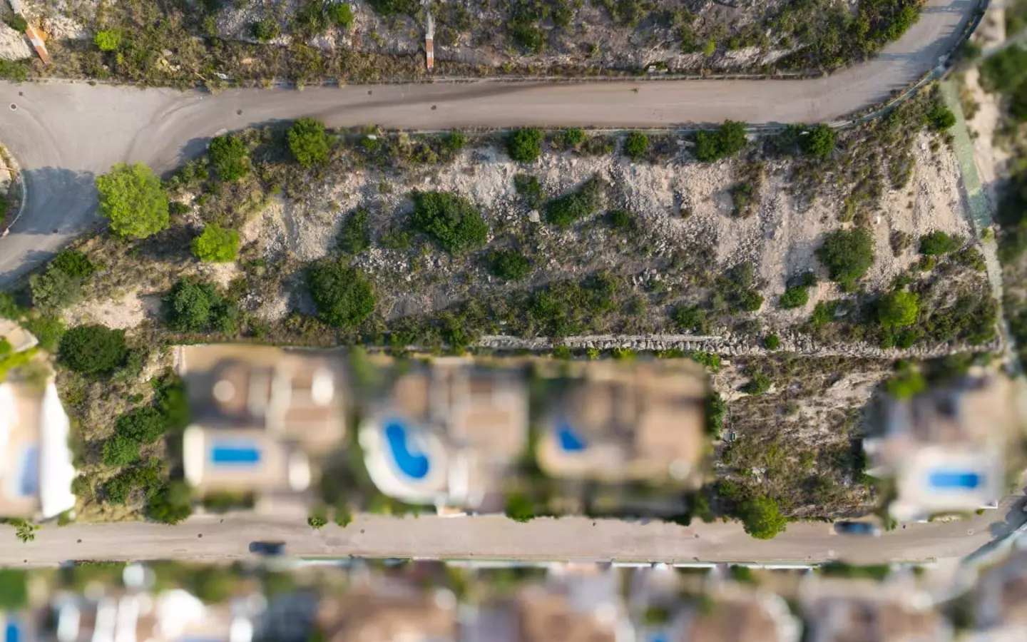 Plot In Jalon – Xalo, Spain (653 M² Plot)