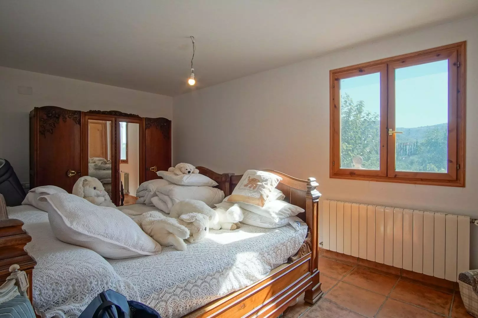 6-bedroom Villa In Pedreguer, Spain (361 M²)