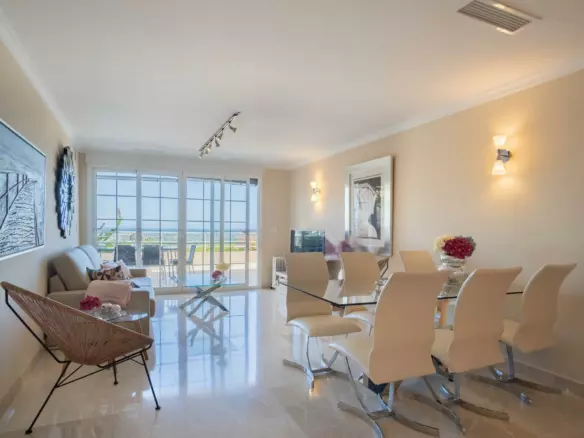 3-bedroom Apartment In Pedreguer, Spain (310 M²)