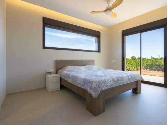 3-bedroom Villa In Pedreguer, Spain (225 M²)