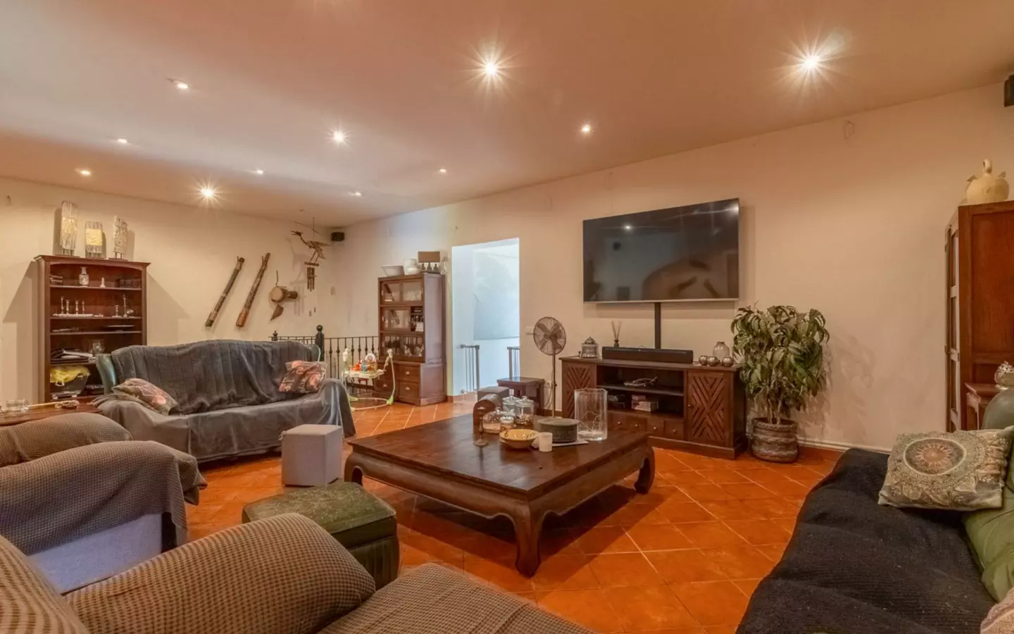 5-bedroom Villa In Ondara, Spain (1.025 M²)