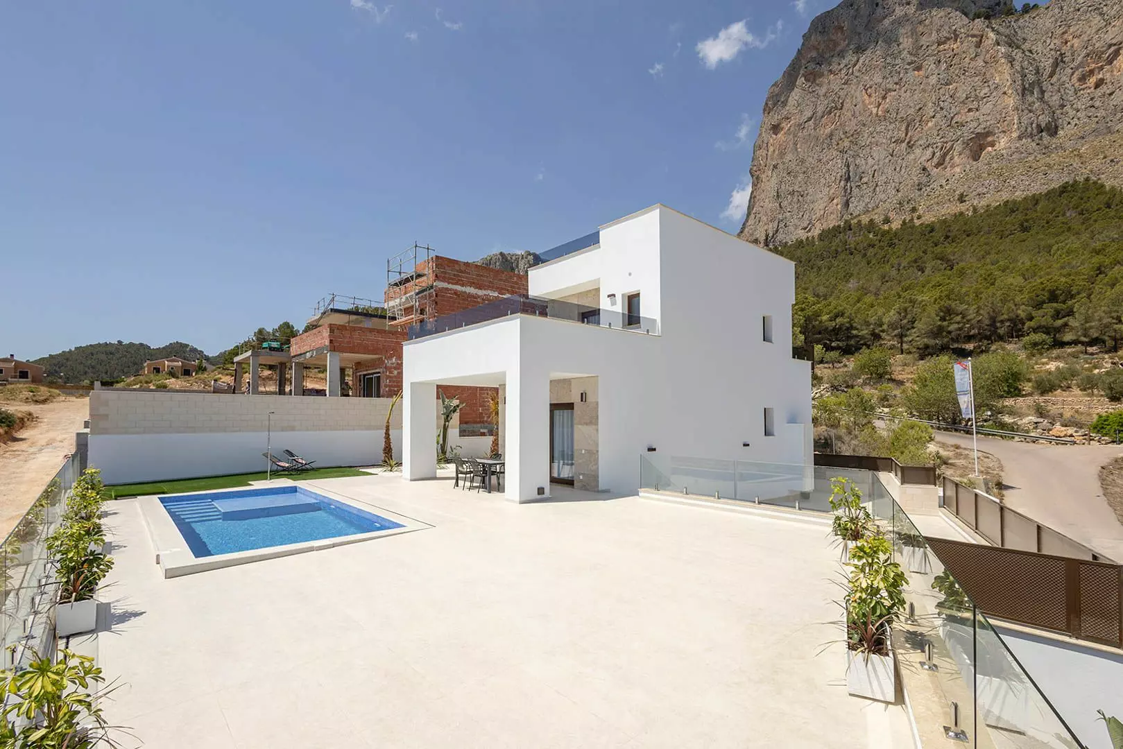 3-bedroom Villa In Polop, Spain (165 M²)