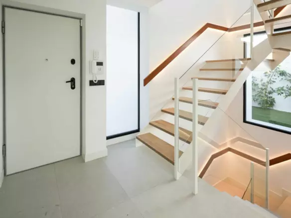 3-bedroom Villa In Polop, Spain (293 M²)
