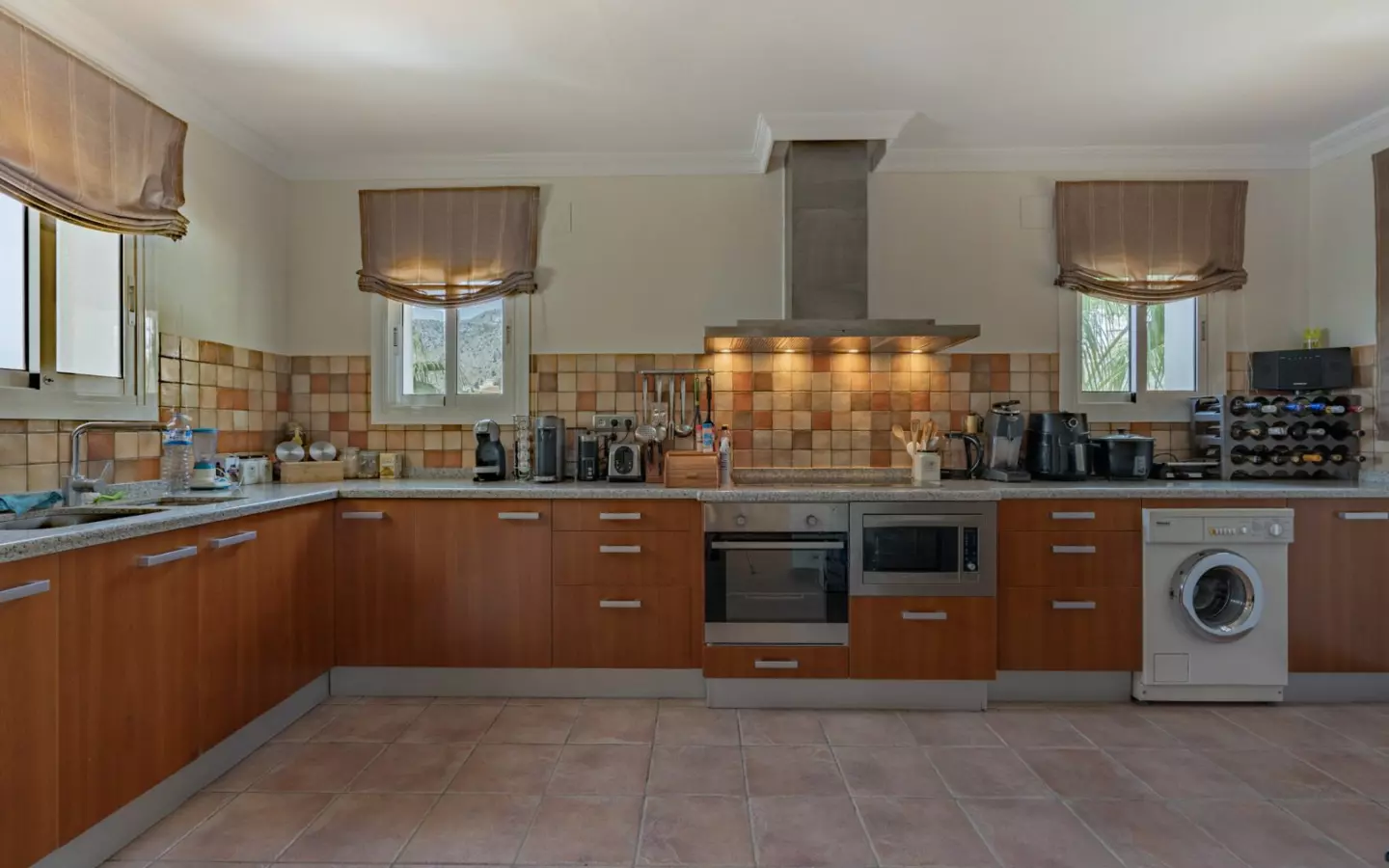 4-bedroom Villa In Altea, Spain (400 M²)