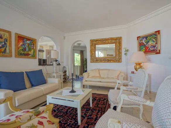 5-bedroom Villa In Pedreguer, Spain (392 M²)