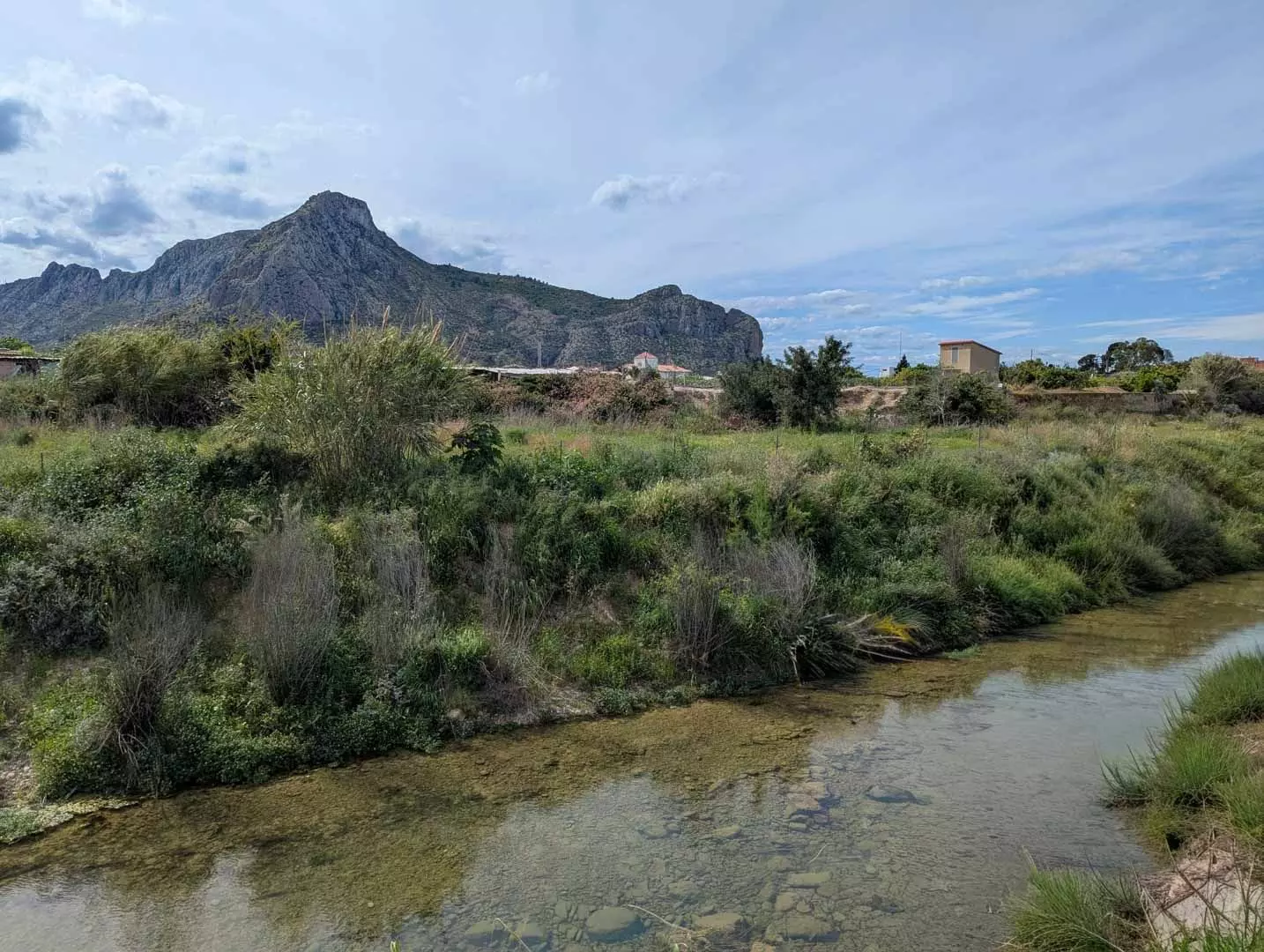 3-bedroom Villa In Els Poblets, Spain (225 M²)