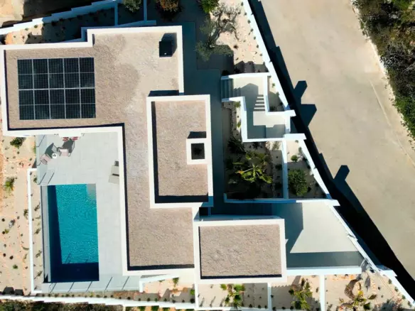 4-bedroom Villa In Benitachell, Spain (215 M²)