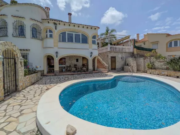3-bedroom Villa In Denia, Spain (238 M²)
