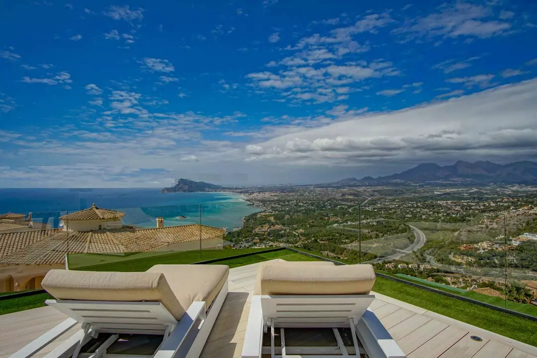 6-bedroom Villa In Altea, Spain (547 M²)