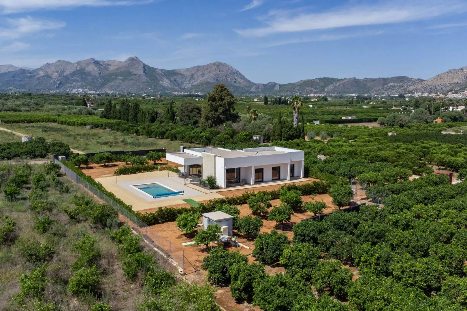 3-bedroom Villa In Pedreguer, Spain (225 M²)